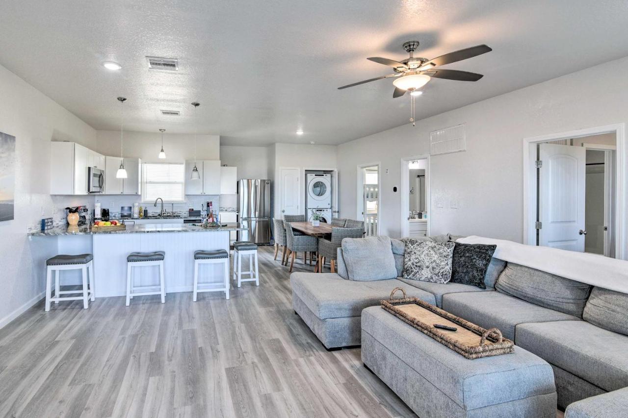 Surfside Beach Retreat With Deck And Ocean Views Luaran gambar