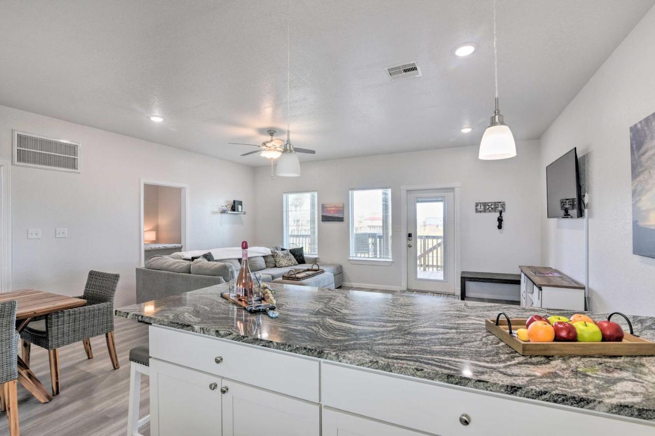 Surfside Beach Retreat With Deck And Ocean Views Luaran gambar