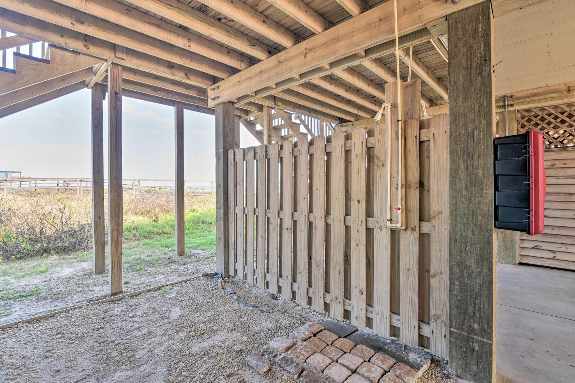 Surfside Beach Retreat With Deck And Ocean Views Luaran gambar